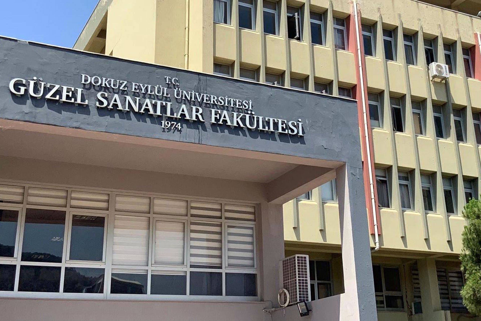 İzmir Dokuz Eylül Üniversitesi Güzel Sanatlar Binası Yapım Onarım İşi